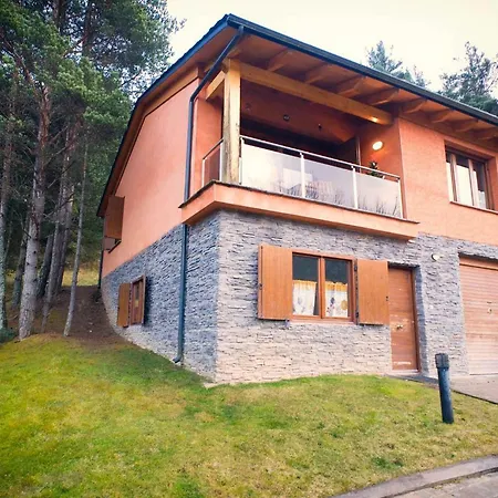 Holiday home Fantastica Casa A Amb Jardi En Plena Natura